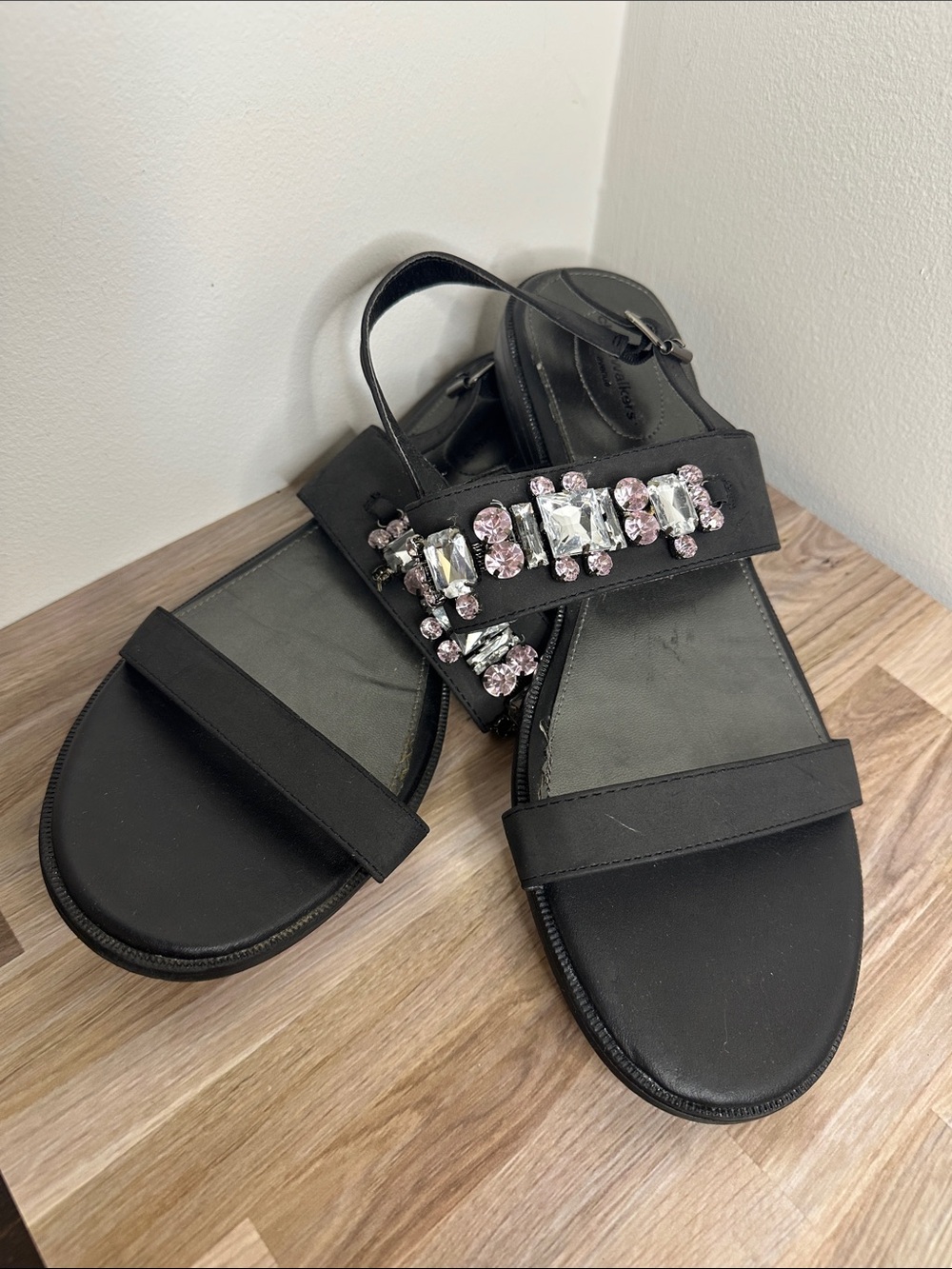 cloudwalkers Black Jeweled Strap Sandals